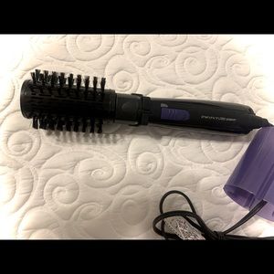 Conair Infiniti Pro rotating styling brush